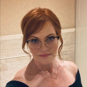 Meet your Posher, Paula